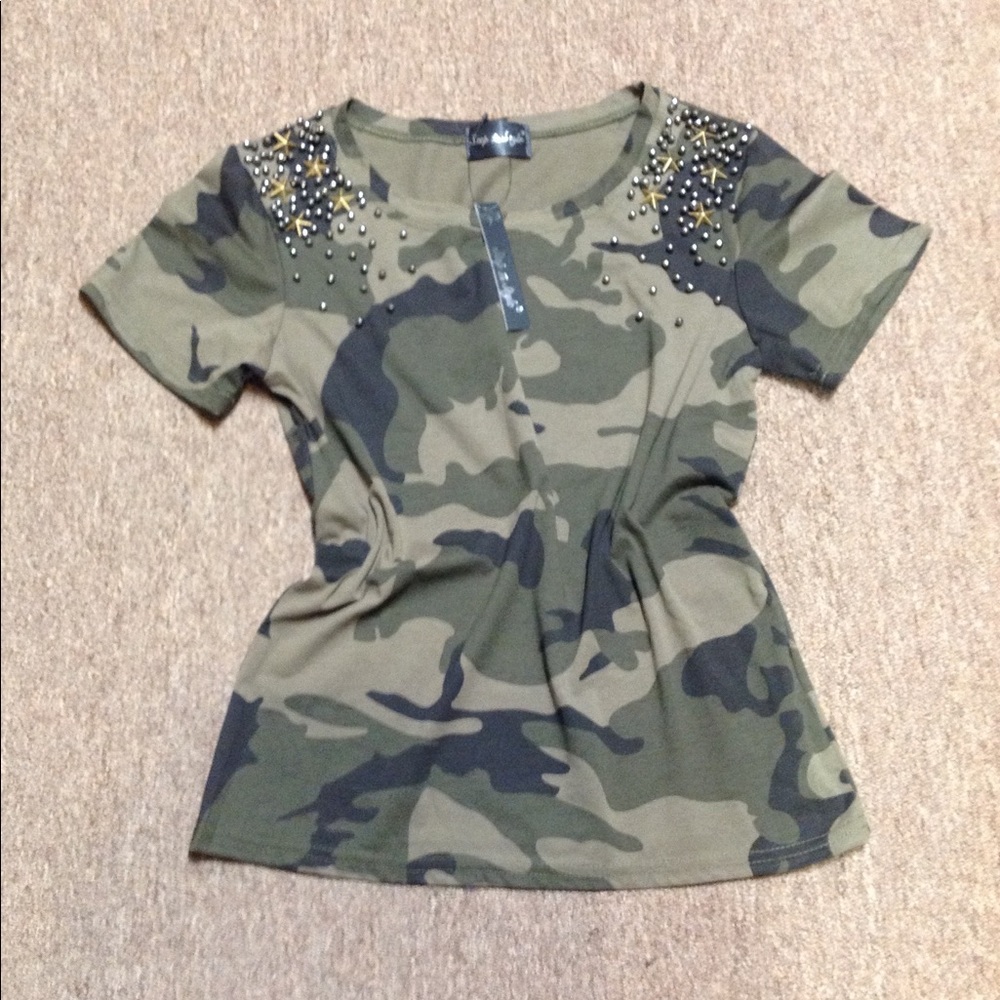 Embellished Camouflage  Top.😍